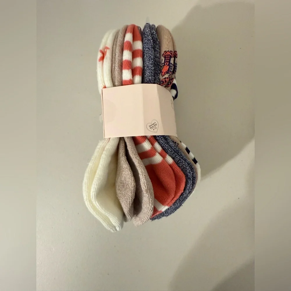 P.J. Salvage charming socks